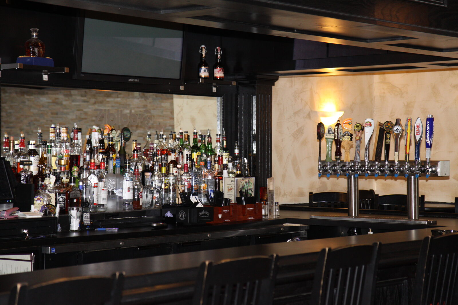 Full Bar